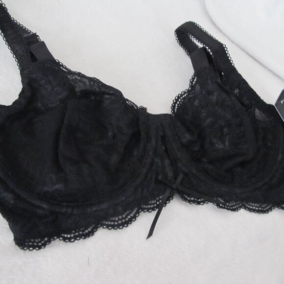 NWT - Frederick's of Hollywood Charlotte Bra - 32D - Picture 3 of 13